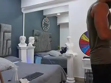 Chaturbate Live Sex Cam of emilio_brandon