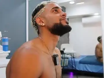 Chaturbate Live Sex Cam of emilio_brandon