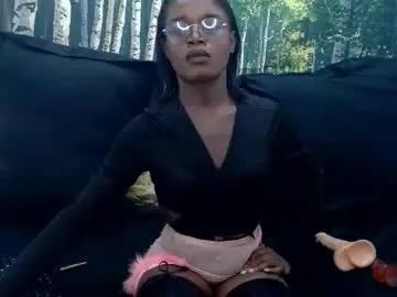 Chaturbate Adult Video Chat of lucile_carrie