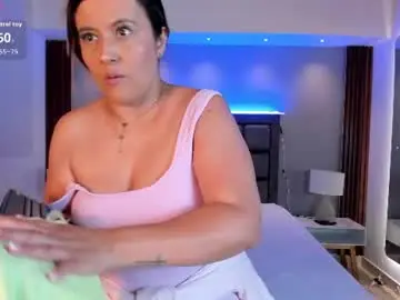 Chaturbate Live Sex Cam of susann_ross