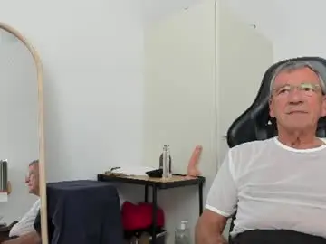 Chaturbate Best live sex cam show of 200gentleman