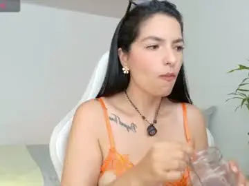 Chaturbate Free Live Porn of almatease