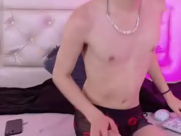 Chaturbate Sex Cam of kim_adrien