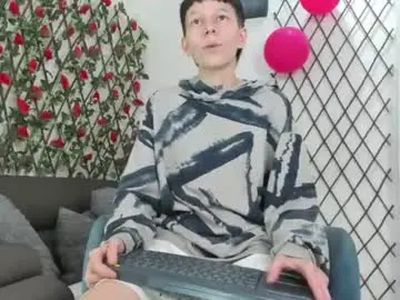 Chaturbate Free Live Porn of liambrown09