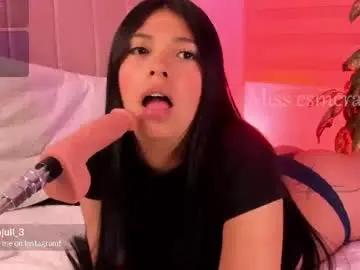 Chaturbate Best live sex cam show of missesmeralda