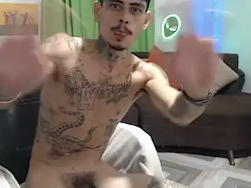 Chaturbate Live Sex of alpha_zom