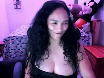 Chaturbate Live Sex Cam of rayza_mature_