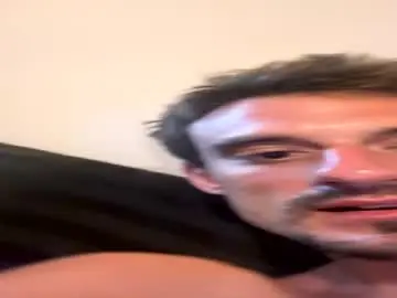 Chaturbate Live Sex of richardstrong94