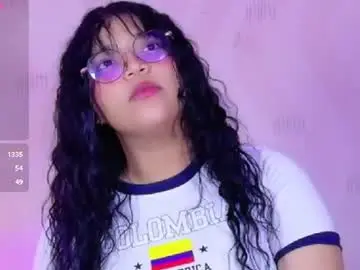 Chaturbate Sex Cam of innocenthazel