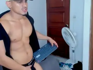 Chaturbate Free Porn Cam of alan_newton1