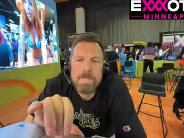 Chaturbate Free Porn Cam of ryanlanders