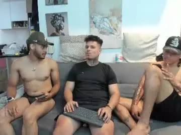Chaturbate Live Sex of straight__friends