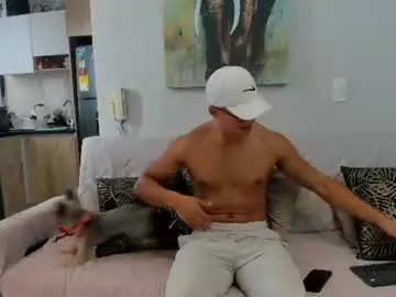 Chaturbate Live Sex Cam of straight__friends