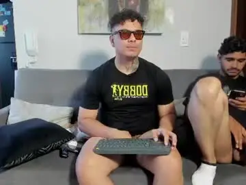Chaturbate Live Sex of straight__friends