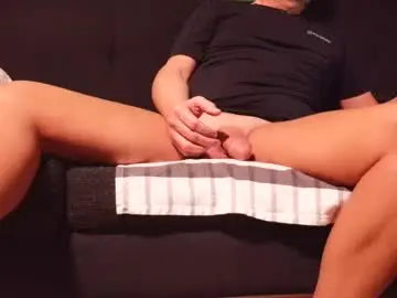 Chaturbate Free Porn Cam of justcheckinitout81