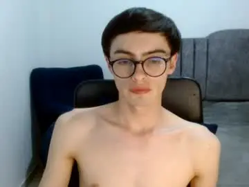 Chaturbate Live Sex Cam of stiv_grant