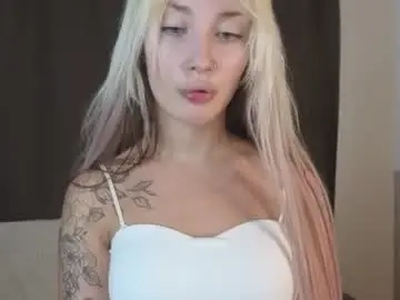 Chaturbate Live Sex Cam of yourlittlestar33