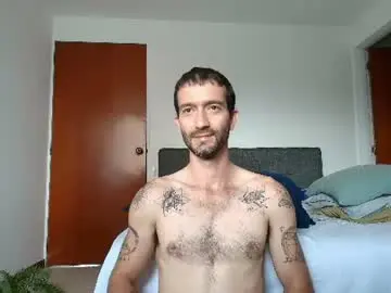 Chaturbate Live Sex Cam of alejandro_bigcock