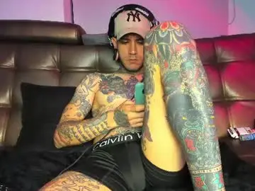 Chaturbate Live Sex Cam of jhonny_ackerman