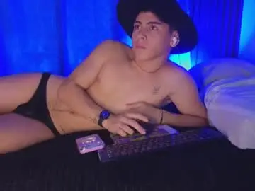 Chaturbate Adult Video Chat of josethariaz25