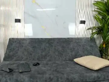 Chaturbate Live Sex Cam of rubbi_giannoli