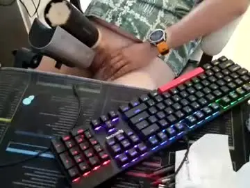 Chaturbate Sex Chat of elencher69