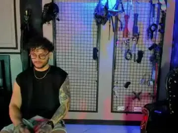 Chaturbate Live Sex Cam of twisted_fantasy_