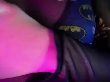 Chaturbate Live Sex Cam of aylen_darkmoor