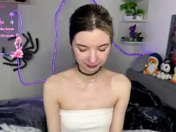 Chaturbate Watch Live Sex Cams of emmie_everly