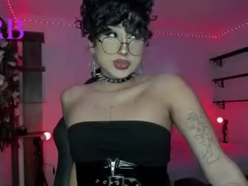 Chaturbate Live Sex Cam of heka_prudence