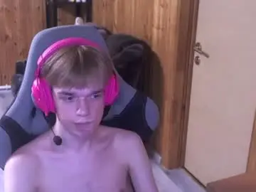 Chaturbate Live Sex Cam of harry_gray_