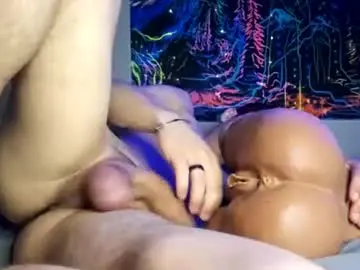 Chaturbate Adult Webcams of bigwhitecock_liam