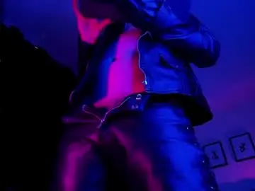 Chaturbate Best live sex cam show of lylebennett_