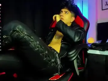 Chaturbate Sex Chat of lylebennett_