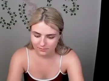 Chaturbate Live Sex Cam of shy_sabrina_