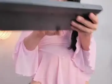 Chaturbate Watch Live Sex Cams of saraah___