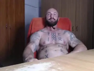 Chaturbate Live Porn of strongivan