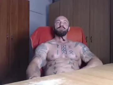 Chaturbate Adult Video Chat of strongivan