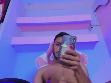 Chaturbate Live Sex Cam of marcusgrayy