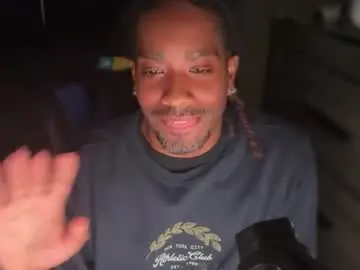 Chaturbate Live Sex Cam of mrstrock