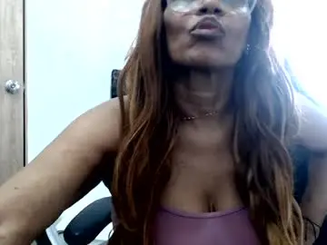 Chaturbate Adult Webcams of smilet_milf