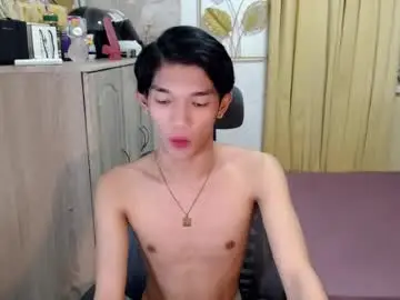 Chaturbate Live Sex Cam of urasian_john20