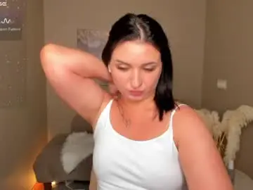 Chaturbate Live Sex Cam of flufyfoxx