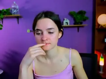 Chaturbate Best live sex cam show of lyra_donna