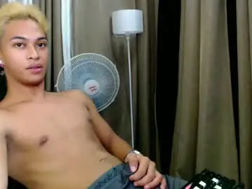 Chaturbate Nude Webcam of hunk_edward