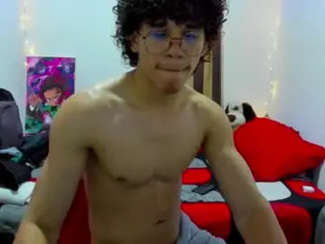 Chaturbate Private Sex Chat of tom_blue10