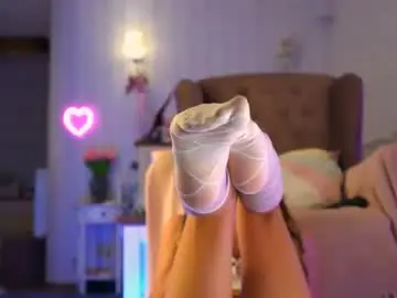 Chaturbate Live Sex Cam of laracroftt