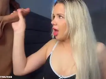 Chaturbate Live Sex Cam of leo_kitty