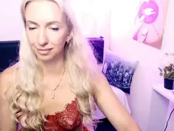 Chaturbate Nude Webcam of cute_smile_shy