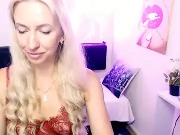 Chaturbate Adult Webcam of cute_smile_shy